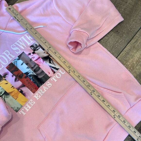 Taylor Swift The Eras Tour Pink Graphic Hoodie Size M - Picture 4 of 6